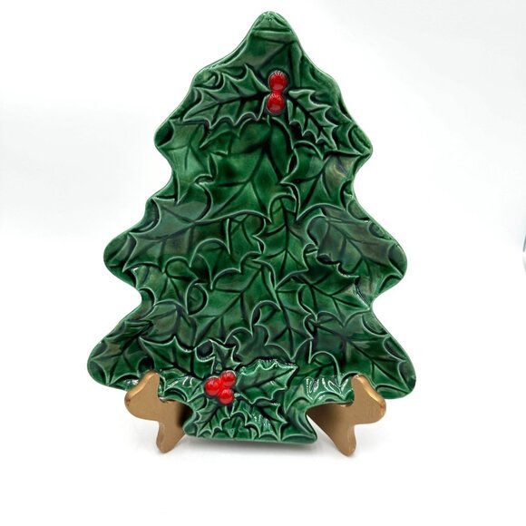 Ceramic Christmas Tree-Shaped Decor With Holly & Berries Design Green & Gold Fin - Picture 1 of 13
